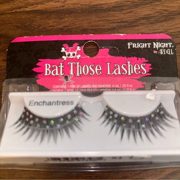 Ardell Black Fright Night Bat Those Lashes Glitter Adhesive - Picture 3 of 4